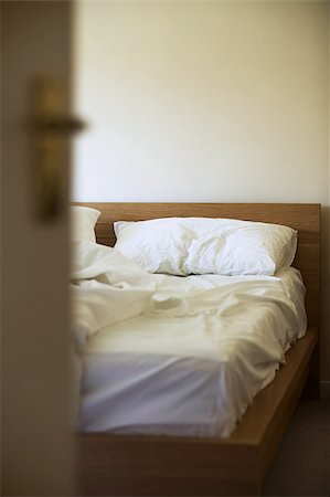 Bedroom Stock Photo - Premium Royalty-Free, Code: 614-02393862