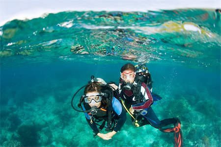 female scuba - Scuba divers Stock Photo - Premium Royalty-Free, Code: 614-02679594