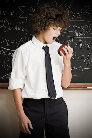 private school - School boy avec apple Photographie de stock - Premium Libres de Droits, Code: 614-02762650