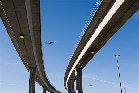 shadow plane - Elevated highways Stock Photo - Premium Royalty-Free, Code: 614-03020307