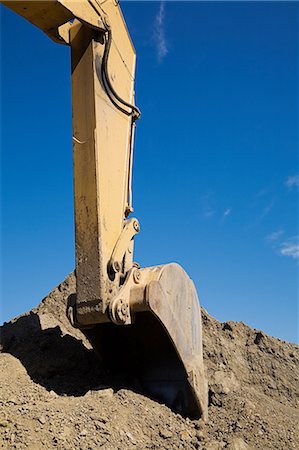 Excavator and soil Stock Photo - Premium Royalty-Free, Code: 614-03419845