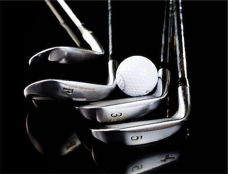 Golf clubs and ball Stock Photo - Premium Royalty-Free, Code: 614-03468743