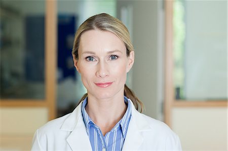 Female doctor Stock Photo - Premium Royalty-Free, Code: 614-03648782