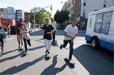 Skateboarders on urban street Stock Photo - Premium Royalty-Free, Code: 614-03649038
