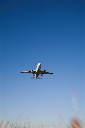 speed plane - Airplane in flight Stock Photo - Premium Royalty-Free, Code: 614-03903391