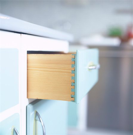 An open kitchen drawer. Stock Photo - Premium Royalty-Free, Code: 6102-03749862