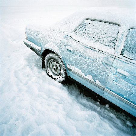 simsearch:6102-06337107,k - Une voiture glaciale, Kiruna, Suède. Photographie de stock - Premium Libres de Droits, Code: 6102-03826740