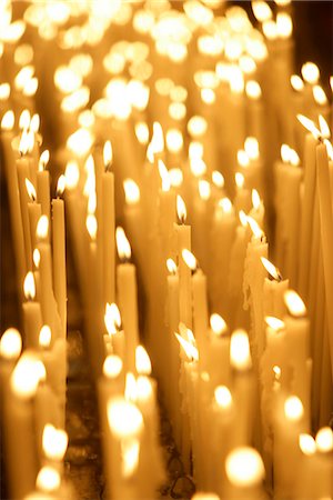 Candlelights in a cathedral, Italy. Stock Photo - Premium Royalty-Free, Code: 6102-03904961