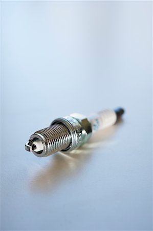 engineered - Close-up of spark plug Stock Photo - Premium Royalty-Free, Code: 6102-05603730