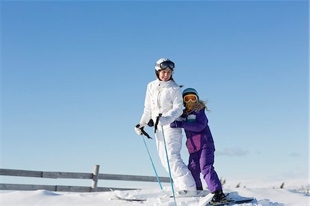 simsearch:6102-07158155,k - Girls skiing, Sweden Stock Photo - Premium Royalty-Free, Code: 6102-07158156