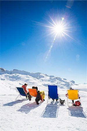 preteen winter - Friends sunbathing in mountains Stock Photo - Premium Royalty-Free, Code: 6102-07843763