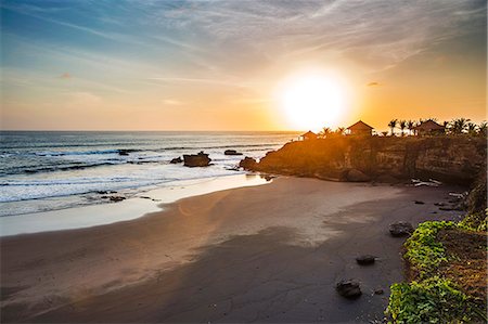 deserted beach - Beach at sunset Stock Photo - Premium Royalty-Free, Code: 6102-08001264
