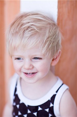 Smiling boy Stock Photo - Premium Royalty-Free, Code: 6102-08183925
