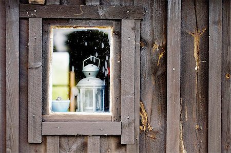 sweden window lamp - Window in wooden wall Stock Photo - Premium Royalty-Free, Code: 6102-08329739