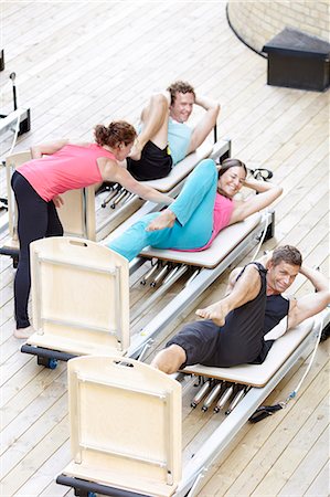 A group training at a gym Foto de stock - Sin royalties Premium, Código: 6102-08520576