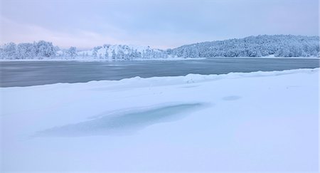 simsearch:6102-06337107,k - Landscape with frozen lake Photographie de stock - Premium Libres de Droits, Code: 6102-08683470