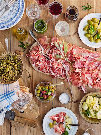 Tapas on table Stock Photo - Premium Royalty-Free, Code: 6102-08746970