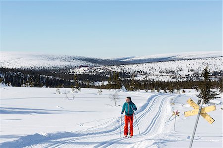 simsearch:6102-07158155,k - Man skiing, Dalarna, Sweden Stock Photo - Premium Royalty-Free, Code: 6102-08760709