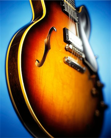simsearch:6102-03748485,k - Detail of a Fender guitar. Stock Photo - Premium Royalty-Free, Code: 6102-08768677