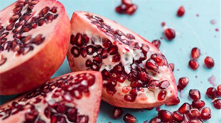simsearch:6102-07157973,k - Red pomegranate Stock Photo - Premium Royalty-Free, Code: 6102-08882093