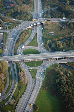 simsearch:6102-06026084,k - Aerial view of road intersection Stock Photo - Premium Royalty-Free, Code: 6102-08885423