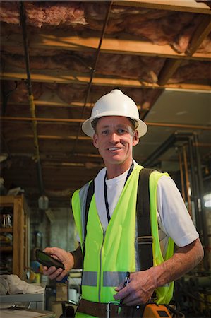simsearch:6105-05953745,k - Cable installer working in the cellar of a house Stock Photo - Premium Royalty-Free, Code: 6105-05396606