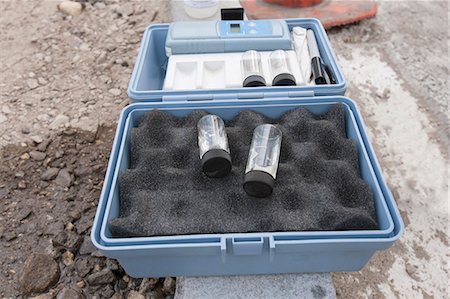 Water sample kit for public water testing Foto de stock - Sin royalties Premium, Código: 6105-06703079