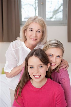 Portrait of a family Stock Photo - Premium Royalty-Free, Code: 6108-05867731