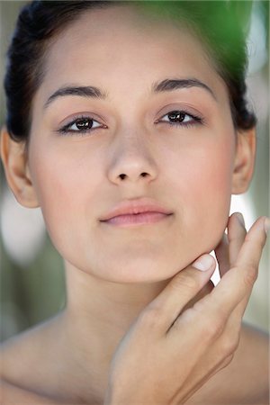 simsearch:6108-05872743,k - Portrait of a beautiful young woman Stock Photo - Premium Royalty-Free, Code: 6108-05871731