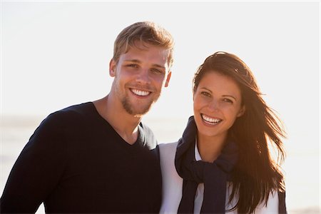 Portrait of a couple smiling Stock Photo - Premium Royalty-Free, Code: 6108-05872024