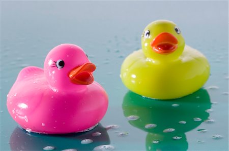 rubber duck - 2 rubber ducks, close-up Stock Photo - Premium Royalty-Free, Code: 6108-05873492