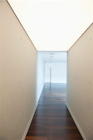 empty hall - Empty corridor of an office Stock Photo - Premium Royalty-Free, Code: 6108-05874728