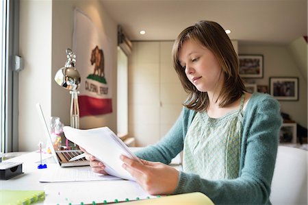 simsearch:6108-06166629,k - Girl studying at home Stock Photo - Premium Royalty-Free, Code: 6108-06167274