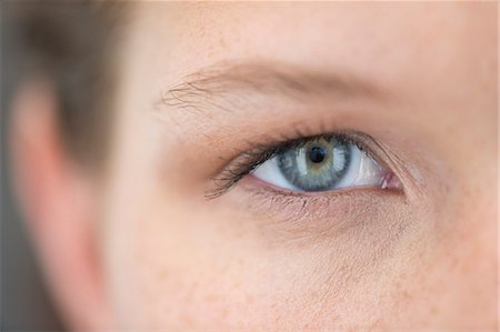 eyelid - Close-up of a woman's eye Stock Photo - Premium Royalty-Free, Code: 6108-06905692