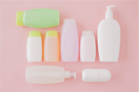 shampoo - Bottles of cosmetics Stock Photo - Premium Royalty-Free, Code: 6108-07969507