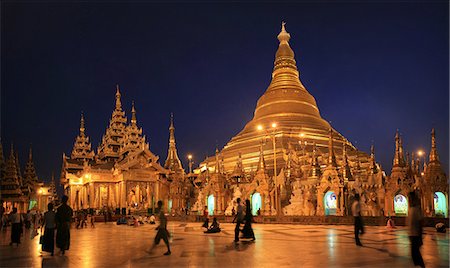 Myanmar, Yangon, Panoramic view of the Shwedagon pagoda at night Stock Photo - Premium Royalty-Free, Code: 6108-08841735