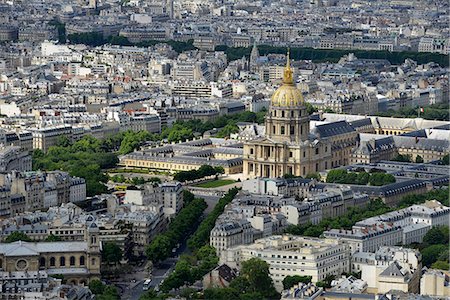 France, Paris, aerial view of the Invalides and its golden dome Stock Photo - Premium Royalty-Free, Code: 6108-08943357