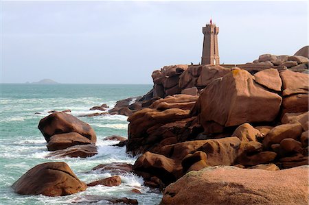 France, North-Western France, Brittany, lighthouse of Ploumanach, pink granite coast Stock Photo - Premium Royalty-Free, Code: 6108-08943463