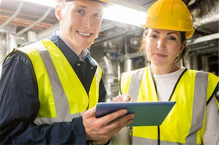 repairman - Engineers working in temperature control room Stock Photo - Premium Royalty-Free, Code: 6109-08389596