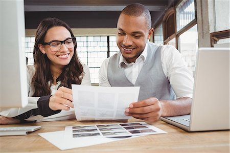 people studio - Business people discussing Foto de stock - Sin royalties Premium, Código: 6109-08395563