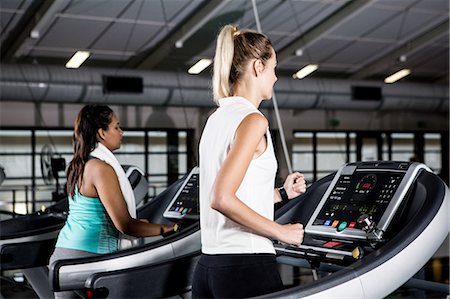 simsearch:6109-08398593,k - Women on treadmills Stock Photo - Premium Royalty-Free, Code: 6109-08398591