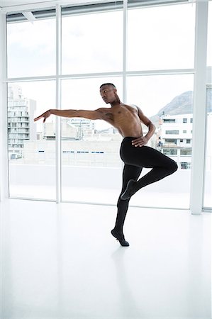 Ballerino practising ballet dance Foto de stock - Sin royalties Premium, Código: 6109-08830840