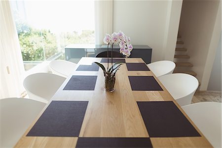 furnished - View of a modern dining table at home Stock Photo - Premium Royalty-Free, Code: 6109-08953913