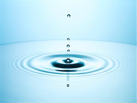 simsearch:614-07194719,k - Close up of splashing water droplet Foto de stock - Sin royalties Premium, Código: 6113-06721336