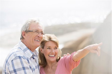 simsearch:6113-07159513,k - Older couple walking outdoors Stock Photo - Premium Royalty-Free, Code: 6113-07159682