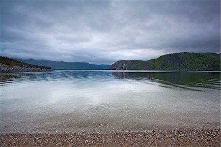 serenità - Scenic view of calm bay Fotografie stock - Premium Royalty-Free, Codice: 6113-07242281