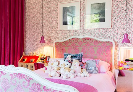 Pink girl's bedroom Stockbilder - Premium RF Lizenzfrei, Bildnummer: 6113-07542670
