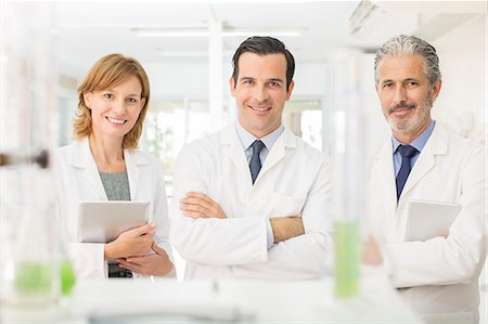 simsearch:6113-07589172,k - Portrait of confident scientists in laboratory Stock Photo - Premium Royalty-Free, Code: 6113-07589206