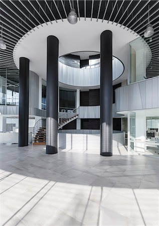 schatten - Architectural, modern office lobby Stockbilder - Premium RF Lizenzfrei, Bildnummer: 6113-09058697