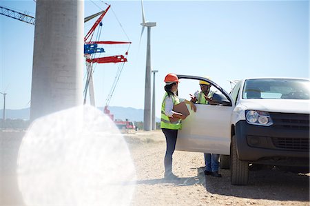 simsearch:6113-07565342,k - Workers talking at truck at power plant Stock Photo - Premium Royalty-Free, Code: 6113-09157773